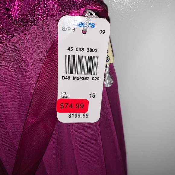 Beautiful knee length dress - Picture 2 of 2